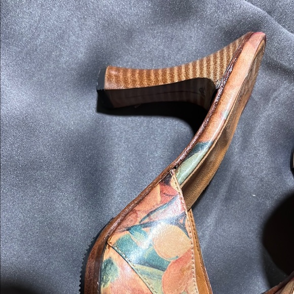 R.S. Buenos Aires Handmade Leather Pumps Printed Heels Argentina Size 8 - Picture 3 of 8